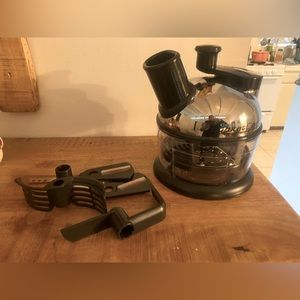 Brand new RocketChef Kitchen chopper. All parts unused